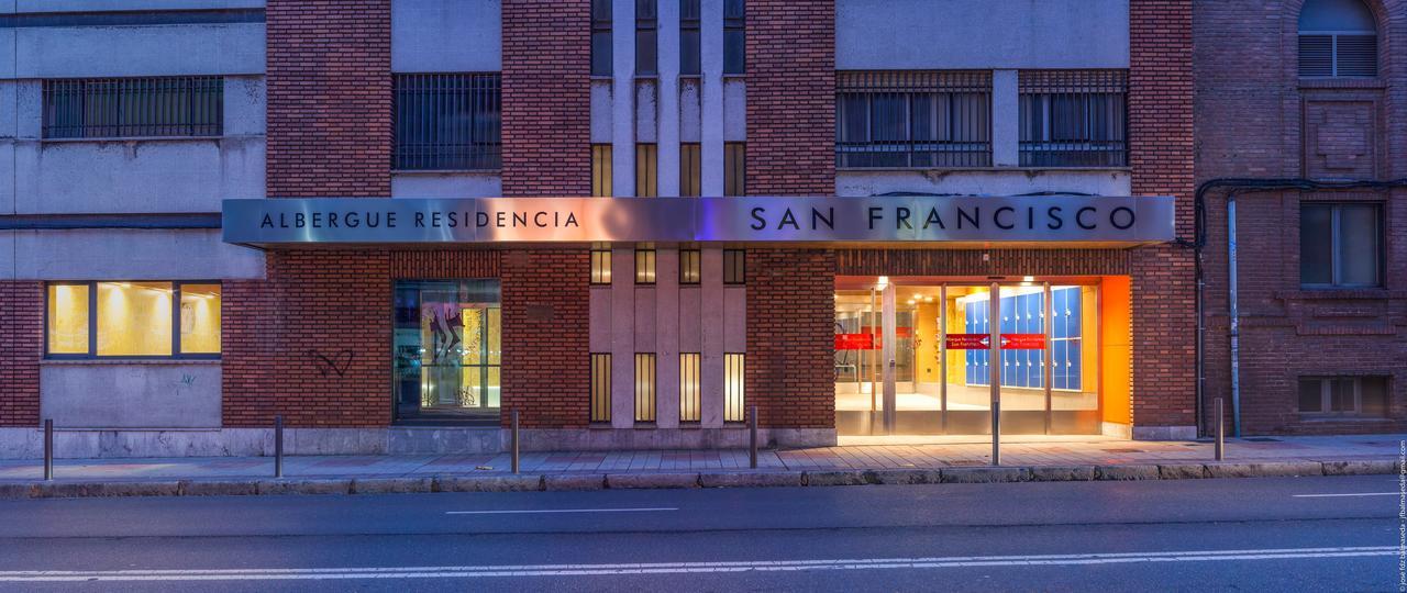 Albergue Peregrinos San Francisco De Asis レオン エクステリア 写真
