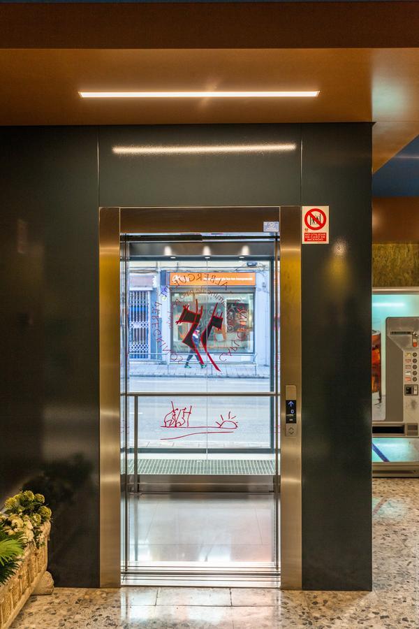 Albergue Peregrinos San Francisco De Asis レオン エクステリア 写真