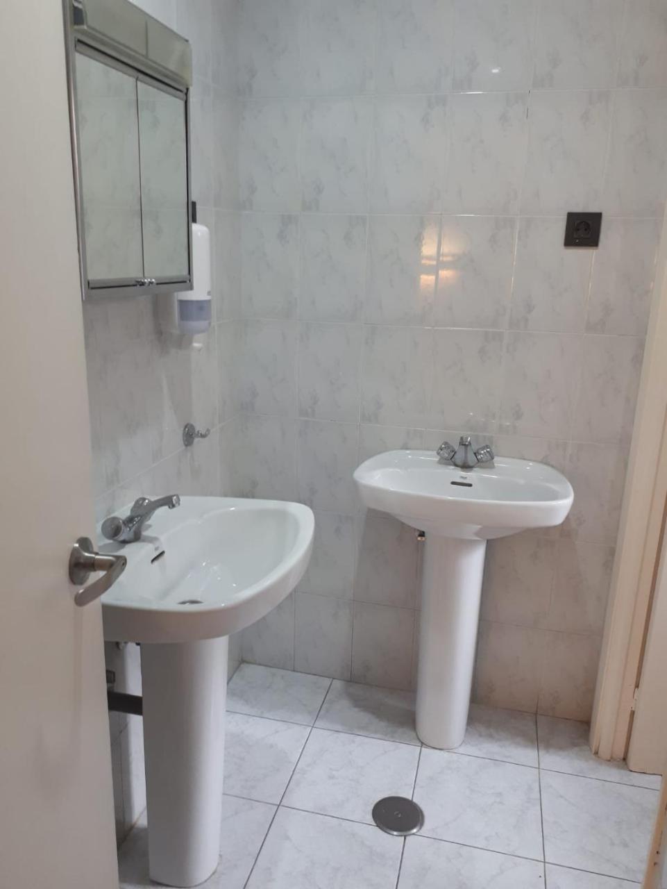 Albergue Peregrinos San Francisco De Asis レオン エクステリア 写真
